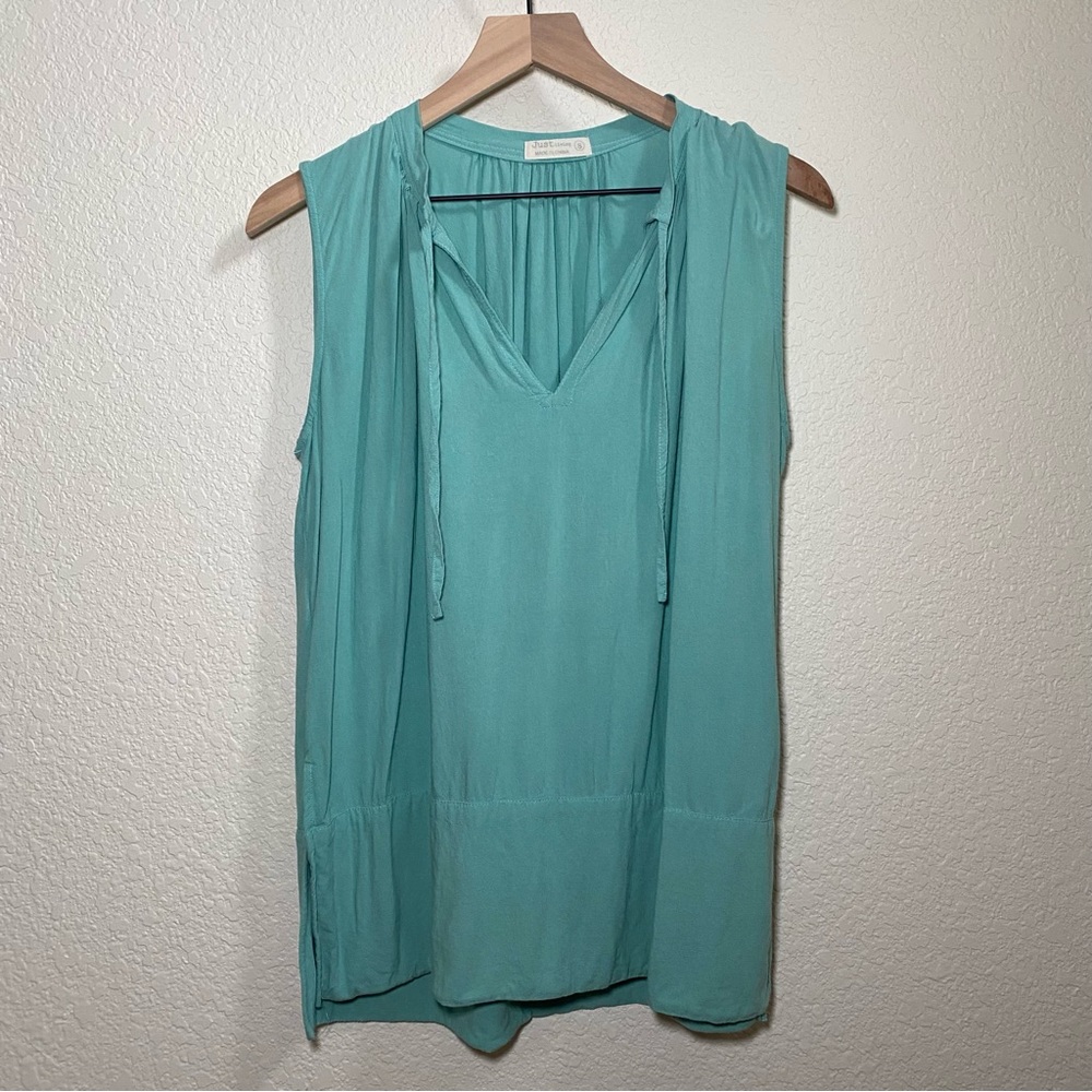 Just Living Sleeveless Top